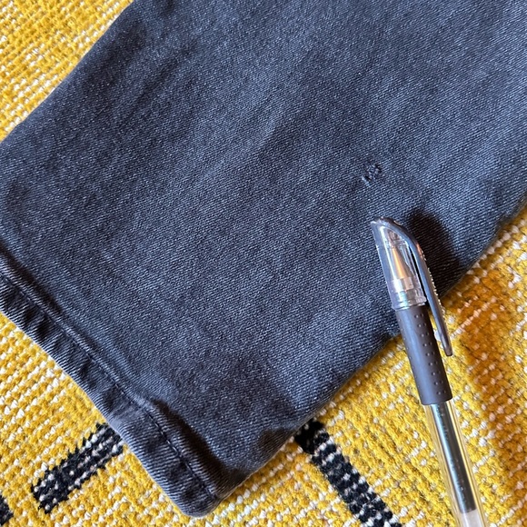 Madewell Classic Straight Jeans in Lunar Wash: Grommet Edition - Picture 9 of 9